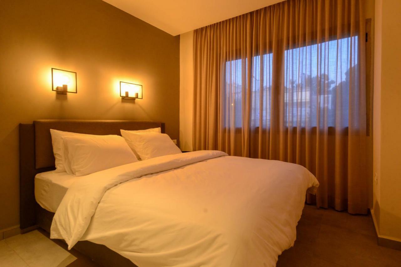 Luxury Suites By Notaly Ariel ハイファ エクステリア 写真