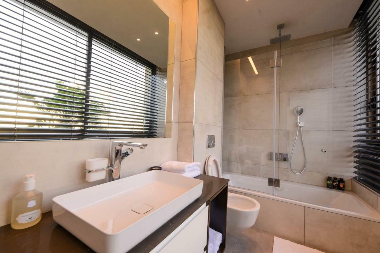 Luxury Suites By Notaly Ariel ハイファ エクステリア 写真