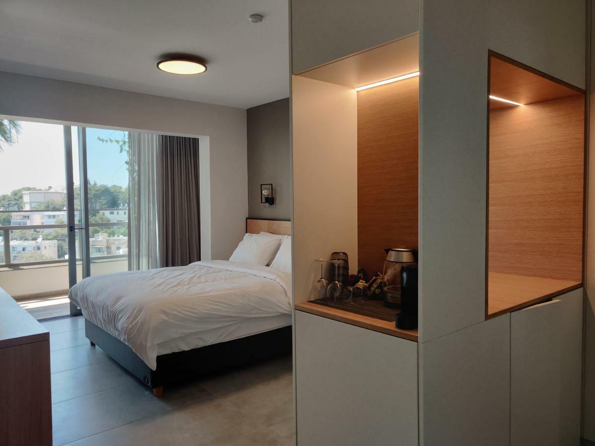 Luxury Suites By Notaly Ariel ハイファ エクステリア 写真