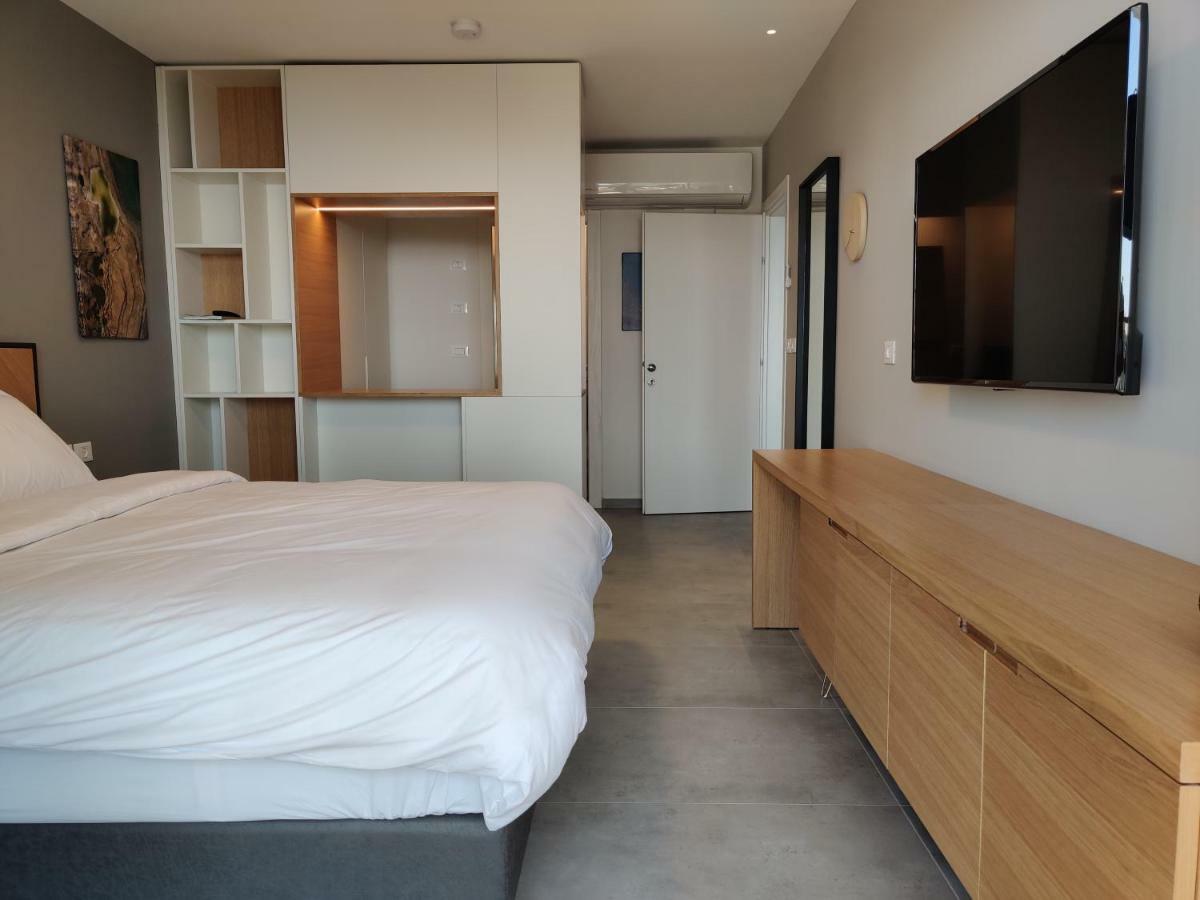 Luxury Suites By Notaly Ariel ハイファ エクステリア 写真